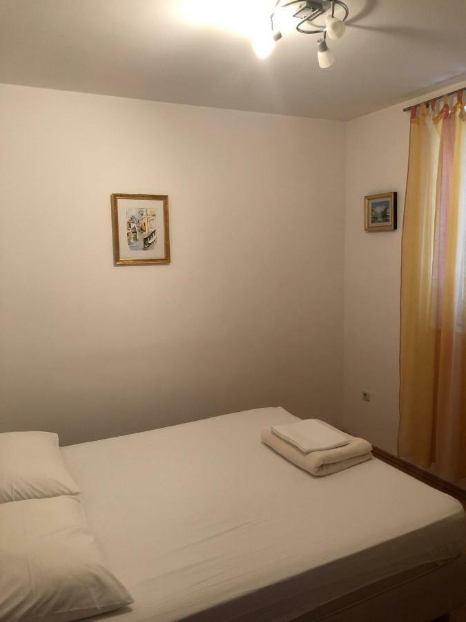 Apartman Snjezana Malinska Exterior foto